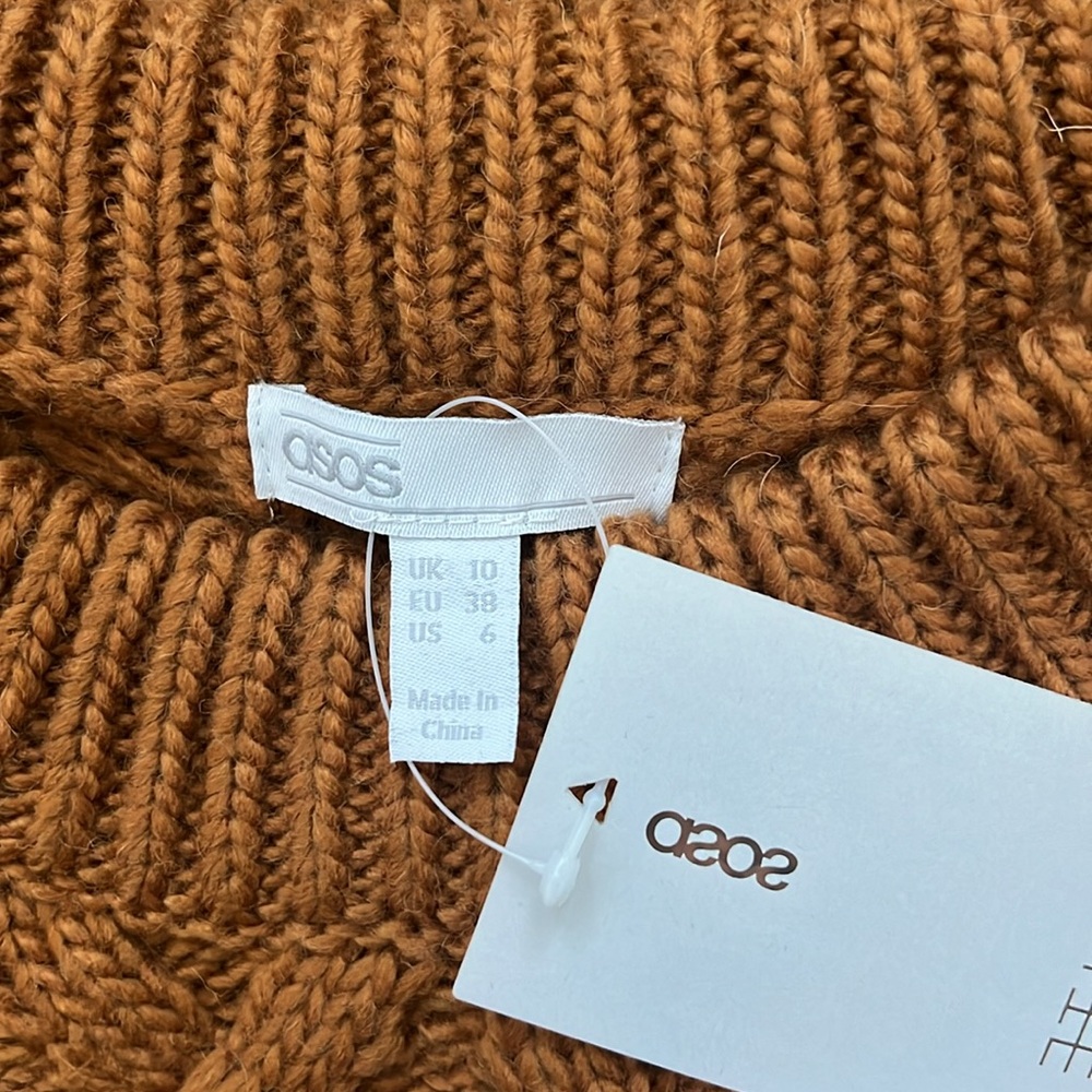 ASOS Cropped Cable Knit Sweater - Picture 8 of 8